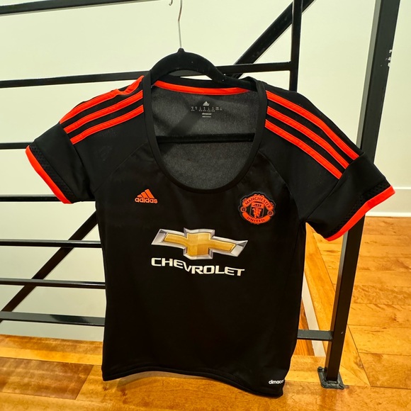 Adidas Manchester United Jersey, US women’s M - Picture 6 of 6